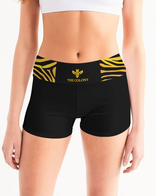 The Colony Queen Rules Black Leggings Women's All-Over Print Mid-Rise Yoga Shorts
