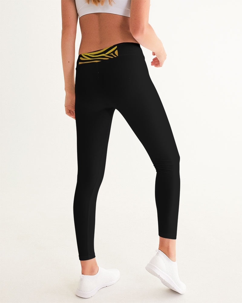 The Colony Queen Rules Black Leggings Women's All-Over Print Yoga Pants
